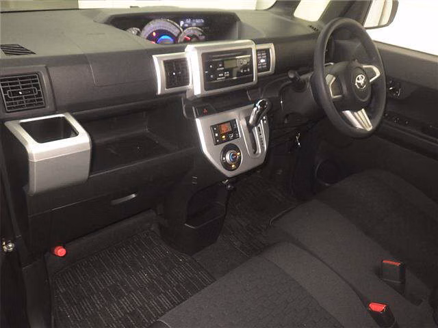 TOYOTA PIXIS MEGA