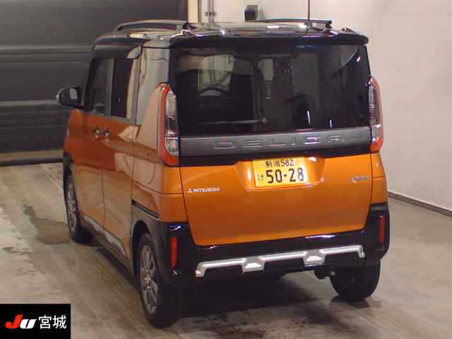 MITSUBISHI DELICA MINI