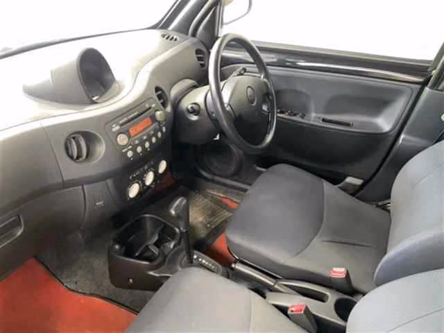 DAIHATSU ESSE