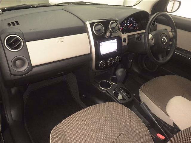MAZDA VERISA