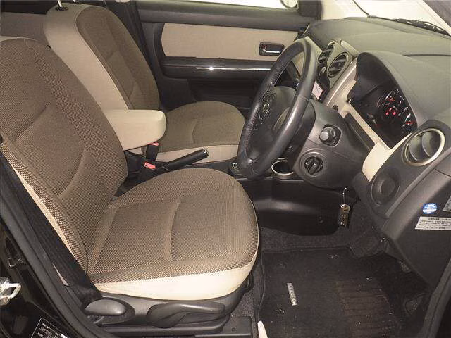MAZDA VERISA