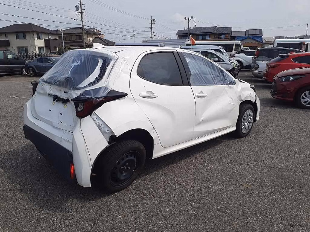 TOYOTA YARIS