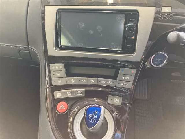 TOYOTA PRIUS PHV