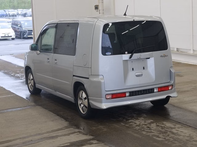 HONDA MOBILIO SPIKE