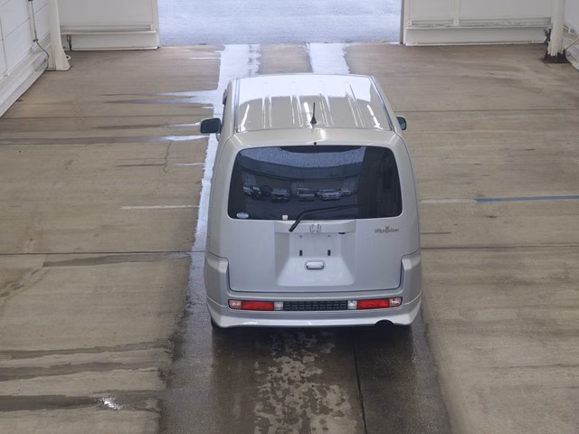 HONDA MOBILIO SPIKE