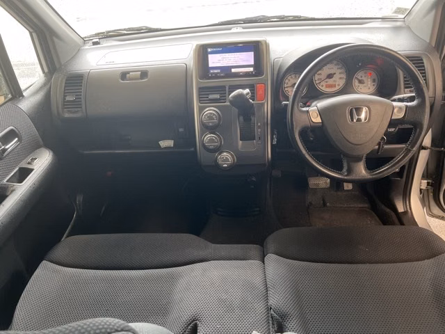 HONDA MOBILIO SPIKE