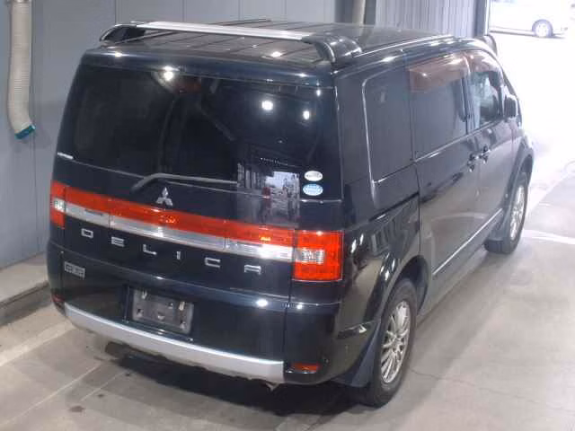 MITSUBISHI DELICA D:5