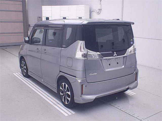MITSUBISHI DELICA D:2