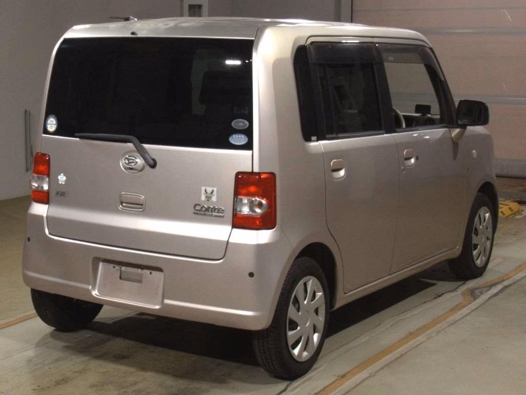 DAIHATSU MOVE CONTE
