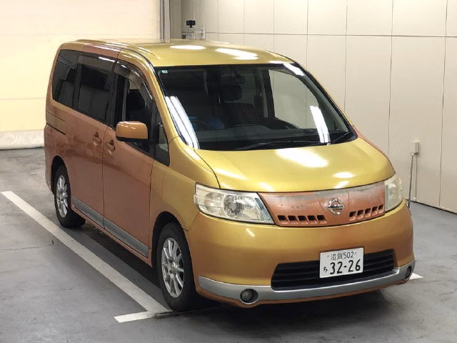 NISSAN SERENA