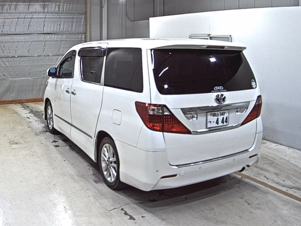TOYOTA ALPHARD