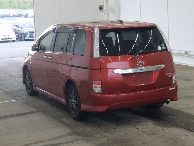 TOYOTA ISIS