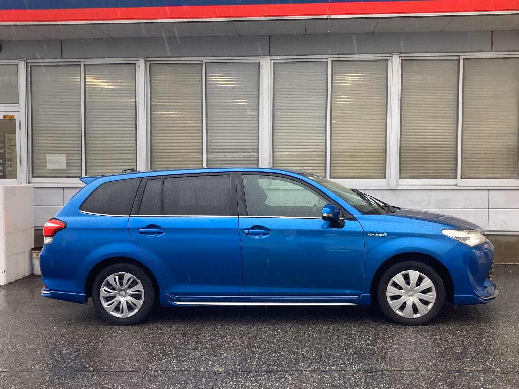 TOYOTA COROLLA FIELDER