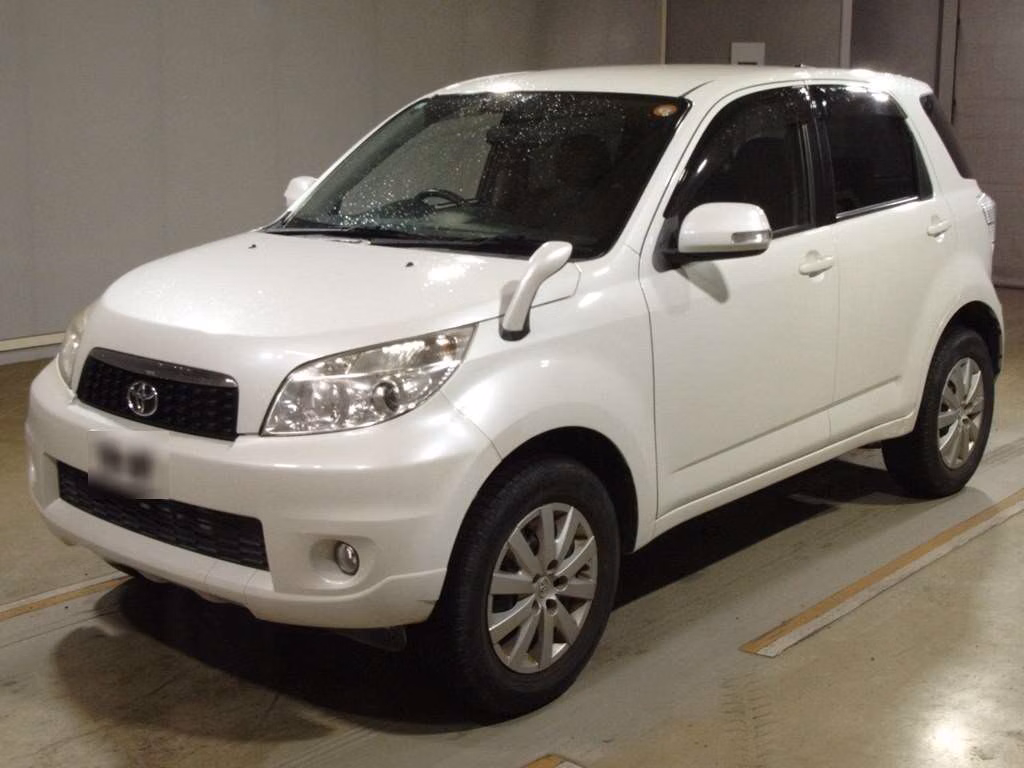 TOYOTA RUSH