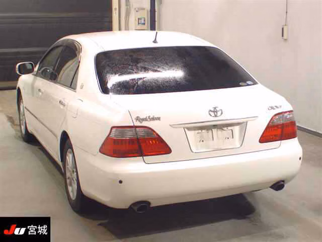 TOYOTA CROWN