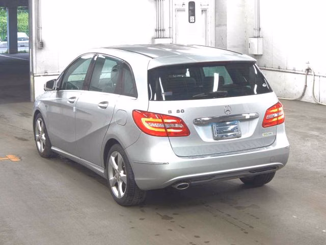 MERCEDES-BENZ B-CLASS