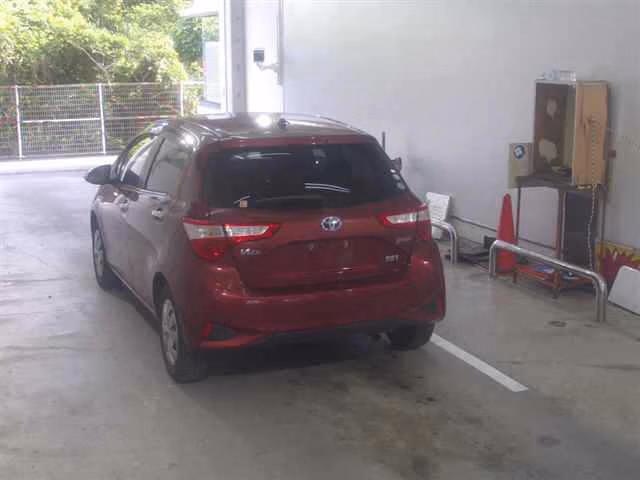 TOYOTA VITZ