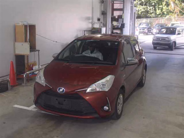 TOYOTA VITZ
