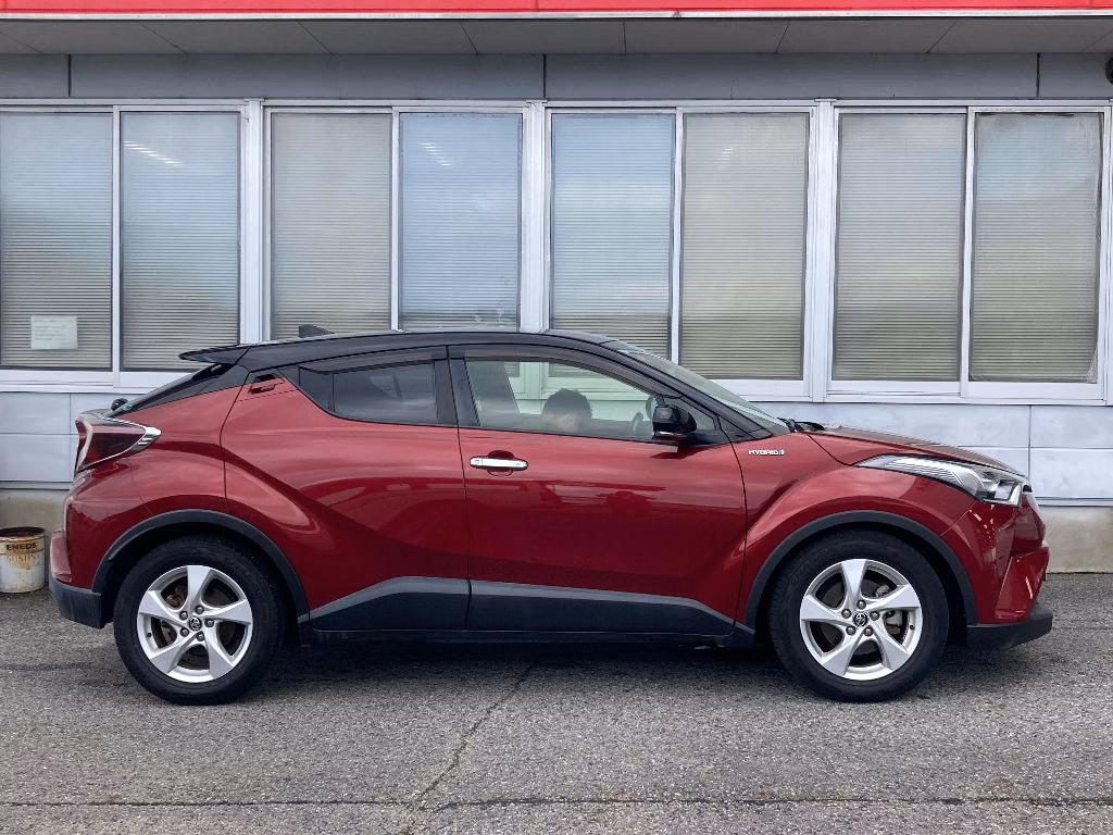 TOYOTA C-HR