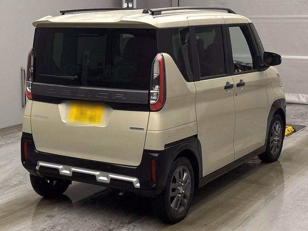 MITSUBISHI DELICA MINI