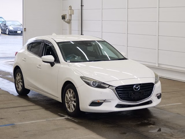 MAZDA AXELA