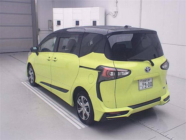 TOYOTA SIENTA