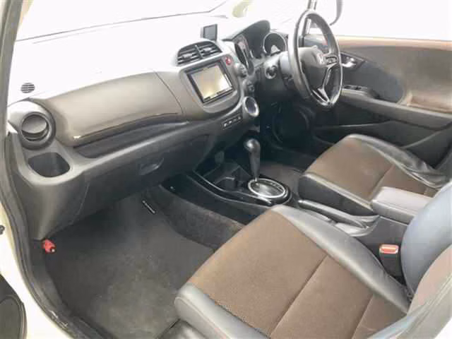 HONDA FIT SHUTTLE
