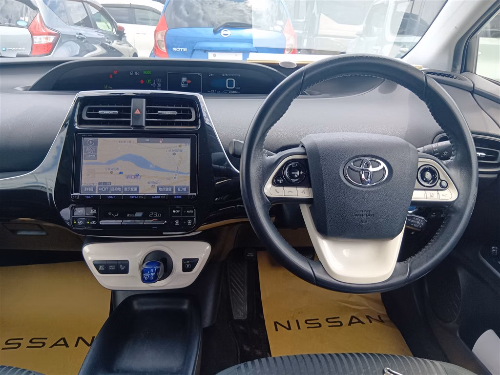 TOYOTA PRIUS