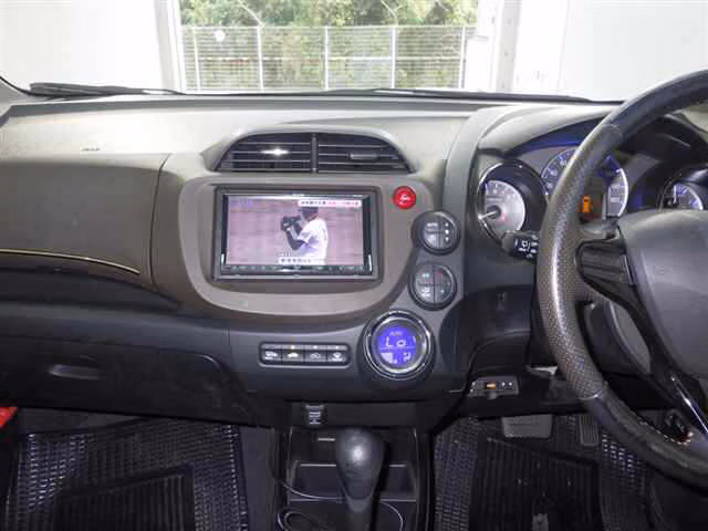 HONDA FIT SHUTTLE