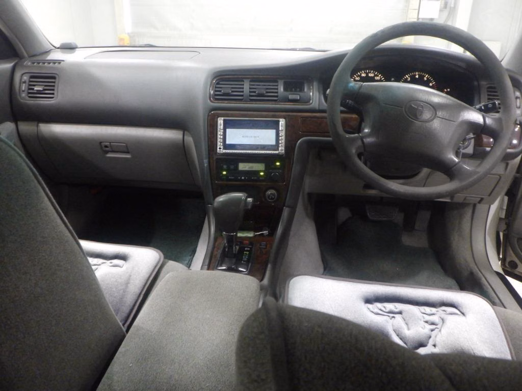 TOYOTA MARK II