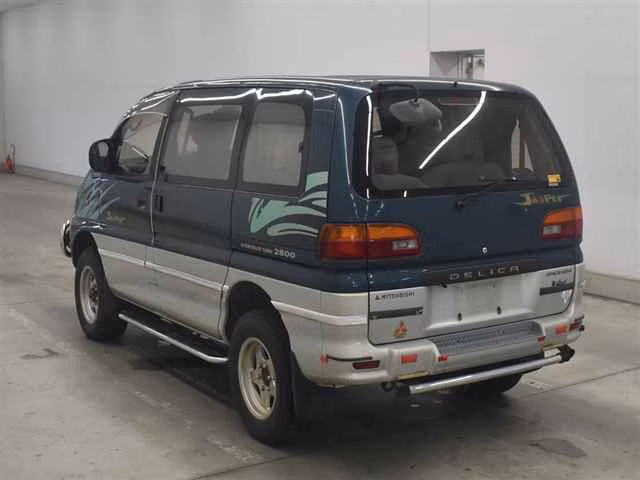MITSUBISHI DELICA