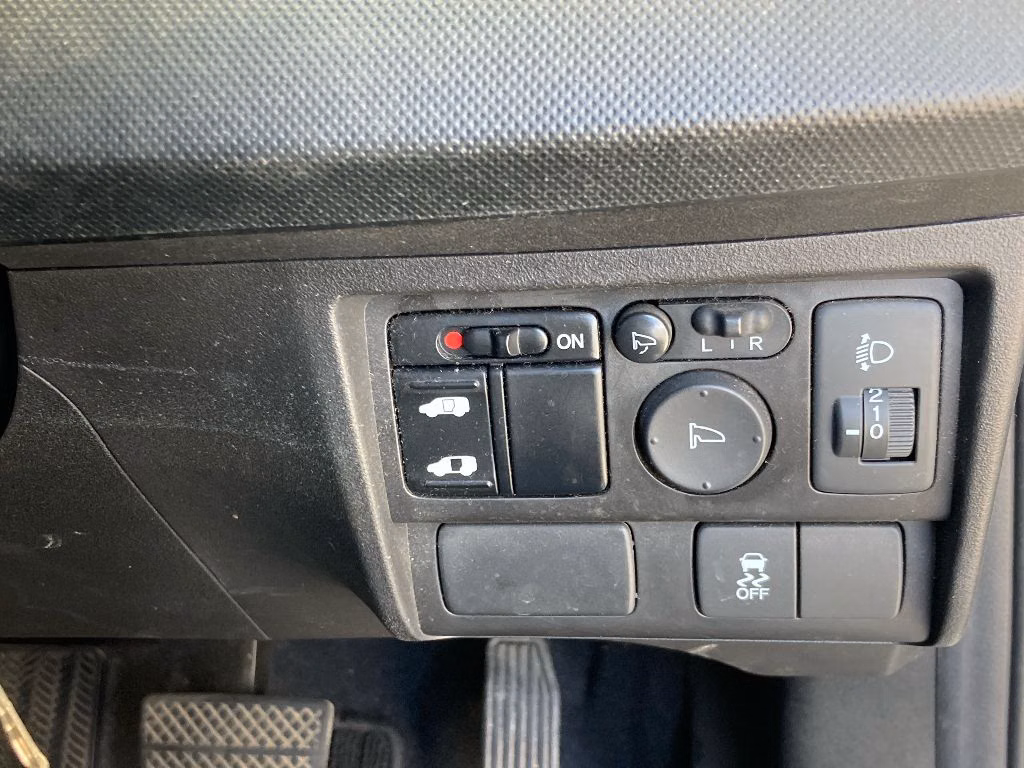 HONDA FREED SPIKE
