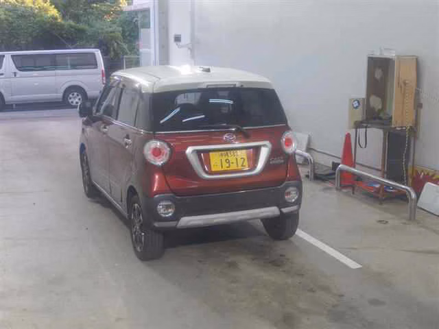 DAIHATSU CAST