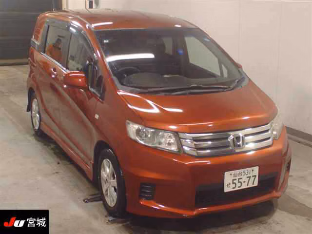 HONDA FREED SPIKE