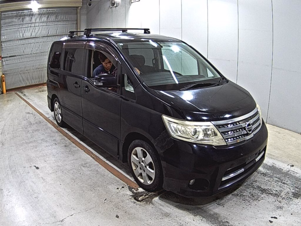 NISSAN SERENA