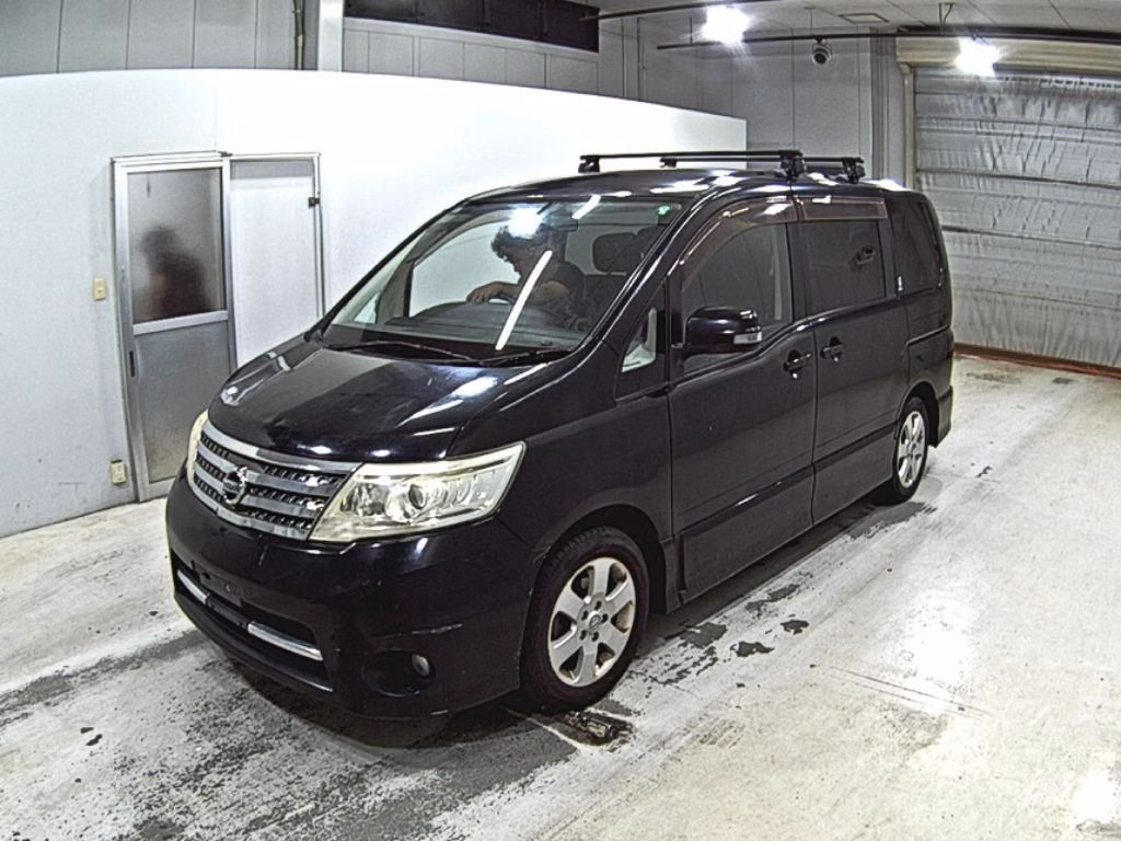 NISSAN SERENA