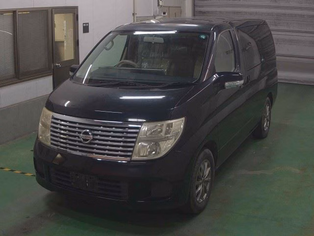 NISSAN ELGRAND