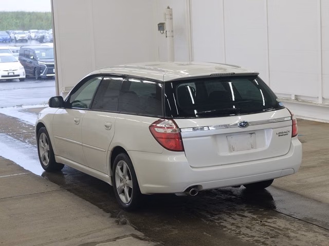 SUBARU LEGACY