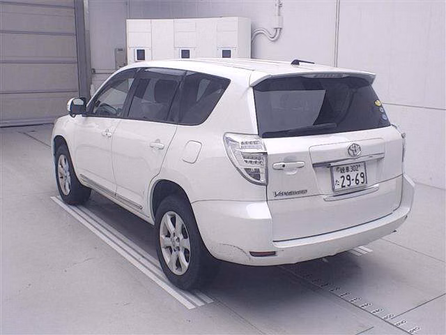 TOYOTA VANGUARD