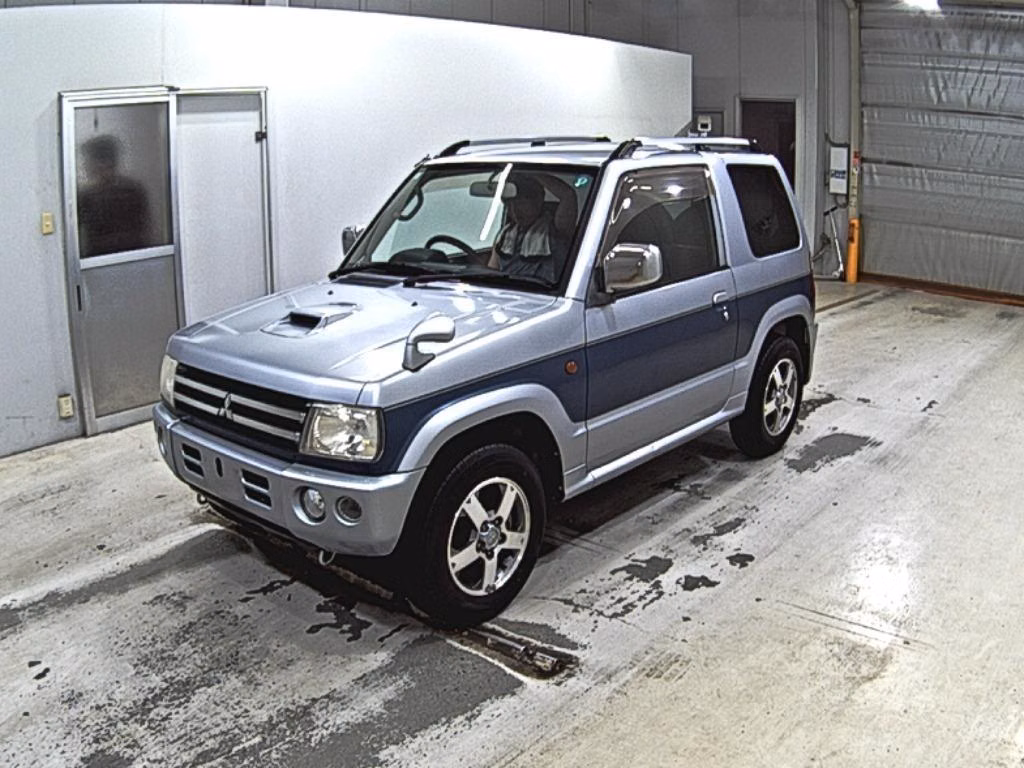 MITSUBISHI PAJERO MINI