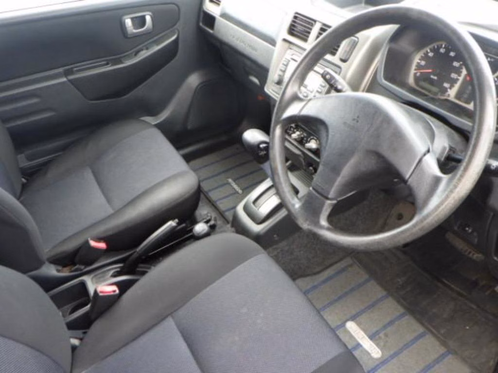 MITSUBISHI PAJERO MINI