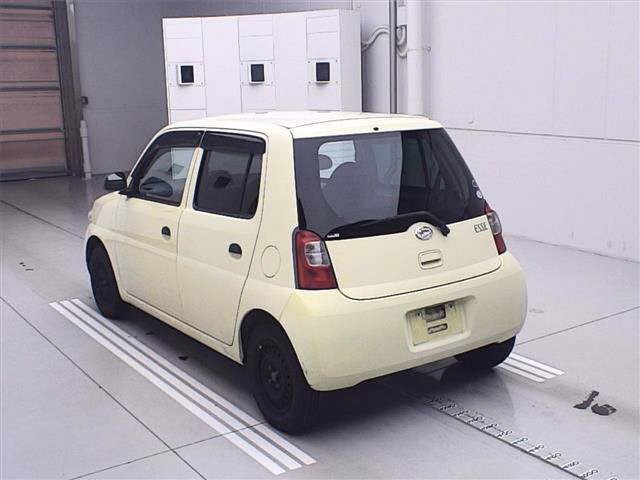 DAIHATSU ESSE