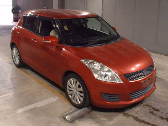 SUZUKI SWIFT