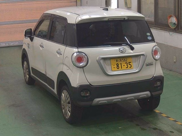 DAIHATSU CAST