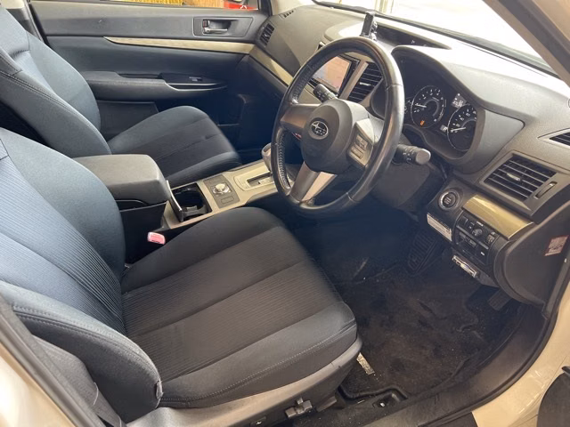 SUBARU LEGACY