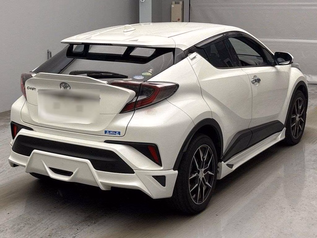 TOYOTA C-HR