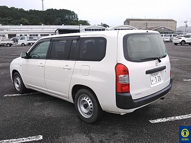 MAZDA FAMILIA