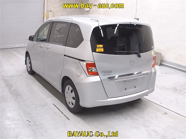 HONDA FREED