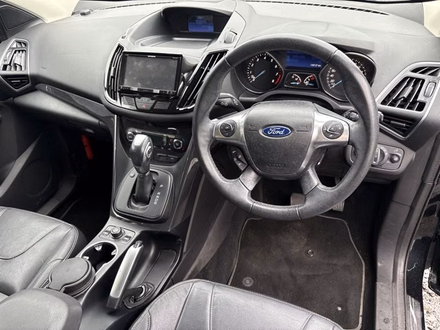 FORD KUGA