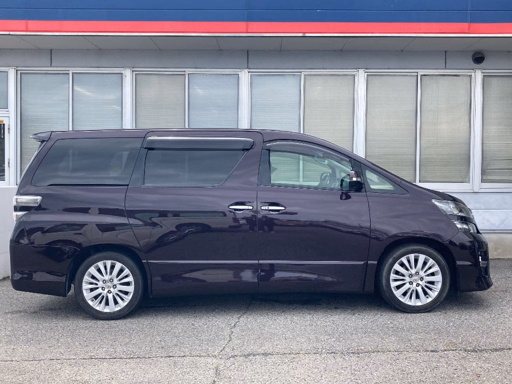 TOYOTA VELLFIRE